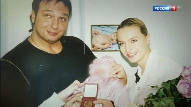 Актер Дмитрий Марьянов всю жизнь воспитывал неродную дочь. Но кто настоящий отец?