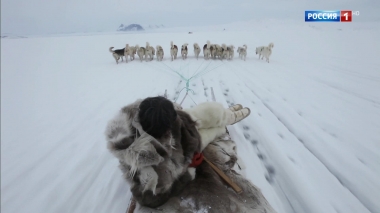Русская миллионерша сбежала к эскимосу и живет на льдине