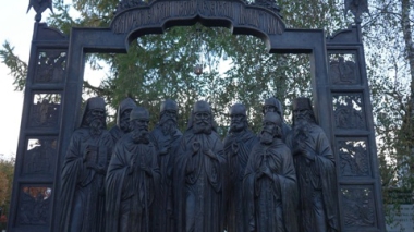 Пешком... Печоры святые